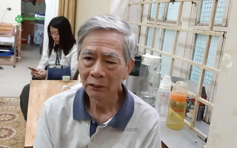 Trang chủ Sụp mí do cơ nâng mi yếu